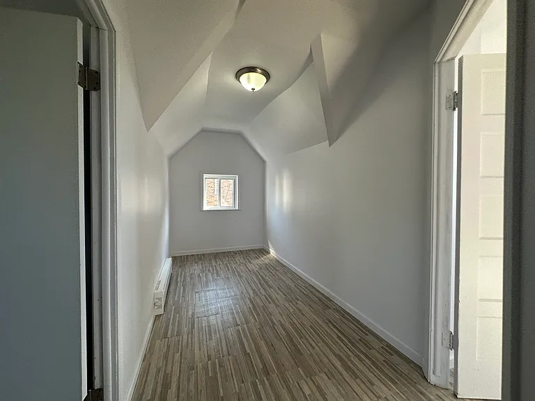 7 Hill St #2 — Photo 15