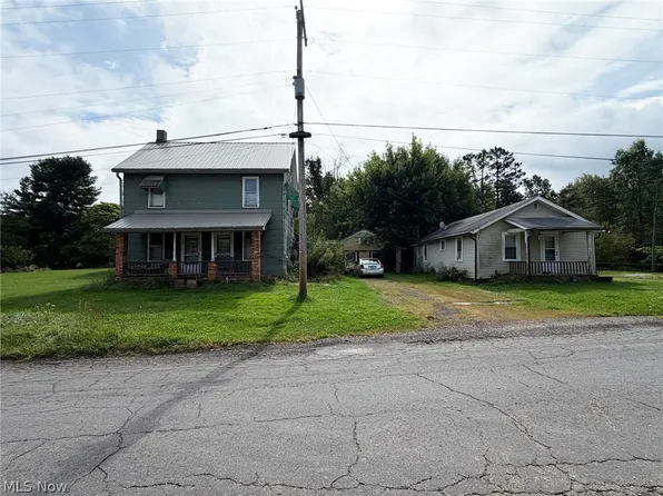 1590 Berger St S, East Canton, OH 44730