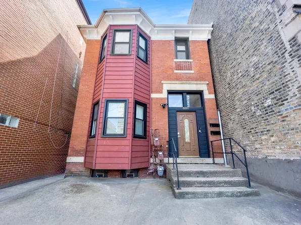 2223 W Taylor St, Chicago, IL 60612