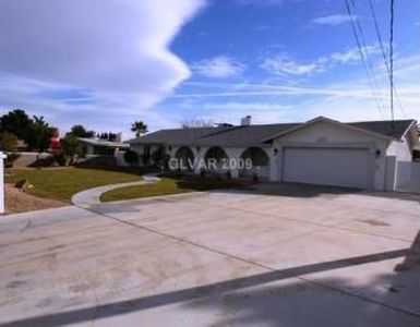 6675 Buckskin Ave, Las Vegas, NV, 89108