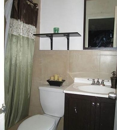 2nd image of 612 SE 20th St APT 4