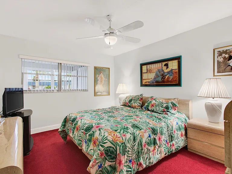213 Waterford Cir #I — Photo 25