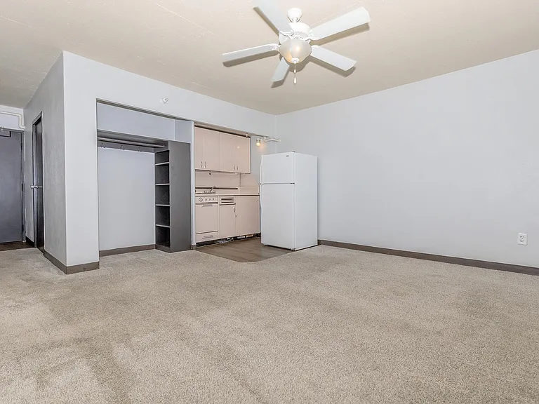 Capitol Hill Apartments — Photo 29