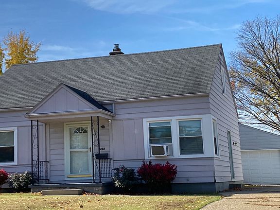 2nd image of 3240 7th St