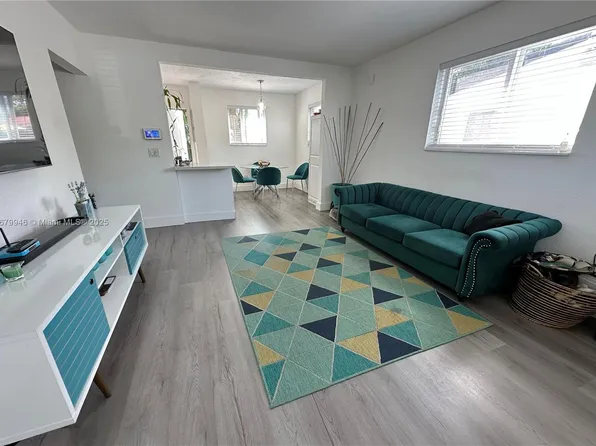 1594 NE 152nd Ter, North Miami Beach, FL 33162