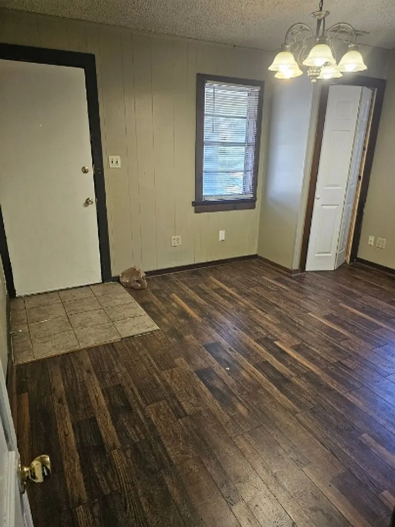 217 North Wilson Avenue — Photo 4