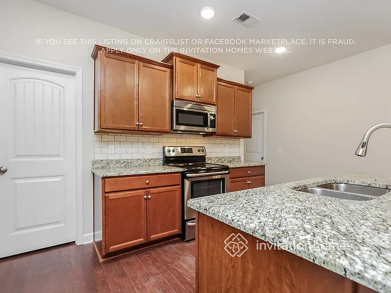 4051 Cannonsgate Ln — Photo 4