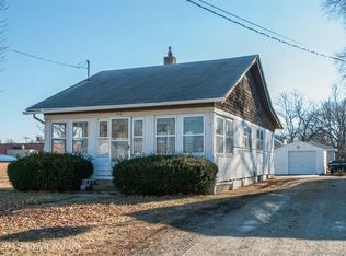 930 Payton Ave, Des Moines, IA 50315