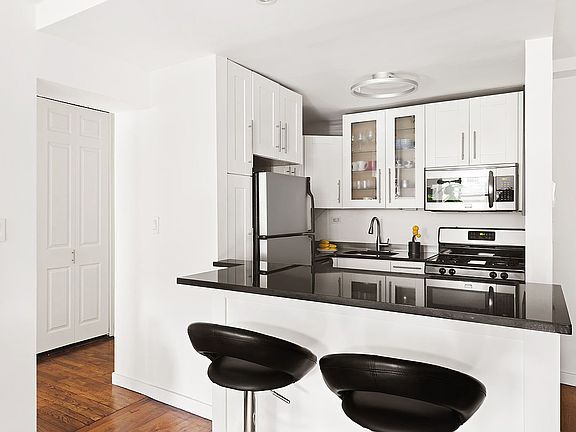 2nd image of 410 W 23rd St APT 3B
