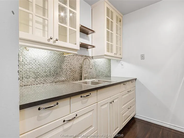 225 Campus Pkwy #117 — Photo 11