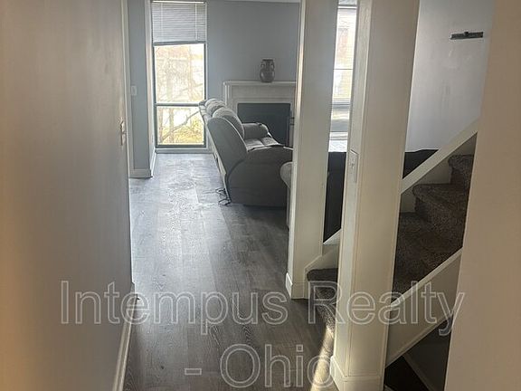 2nd image of 4994 Wintersong Ln #7
