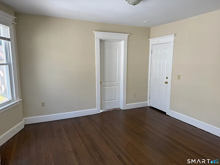 49 Fairfield St #2 — Photo 5