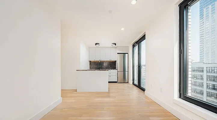 Rented by Dalan Rentals | media 26