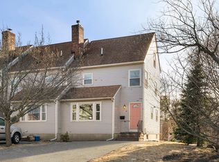 114 Farrell Ct, Marblehead, MA 01945
