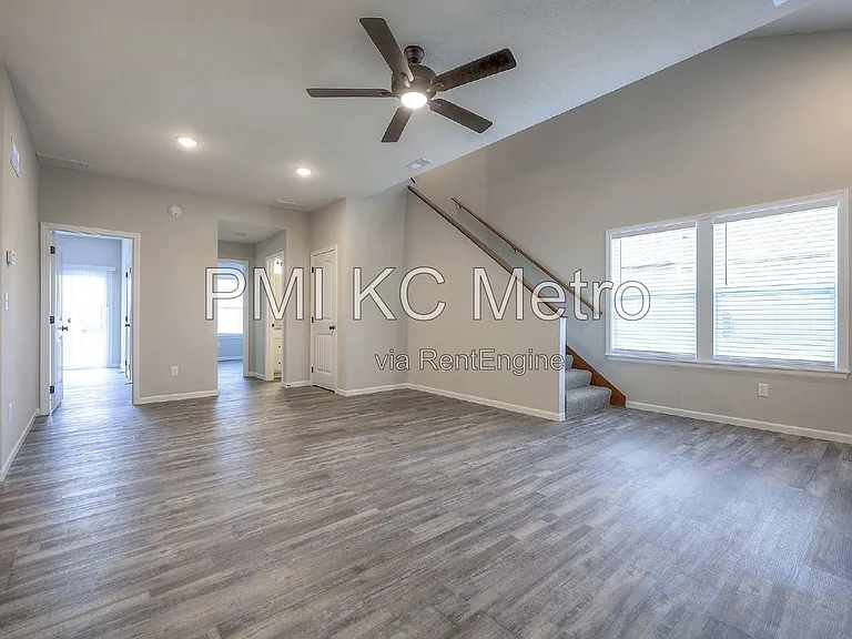 2709 Chasehire Dr — Photo 11