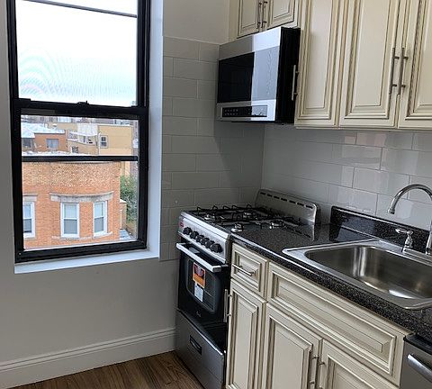 2nd image of 2576 41st St