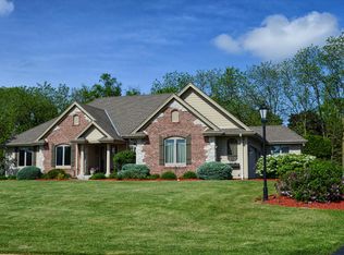 W275N1583 Riverland Dr, Pewaukee, WI 53072