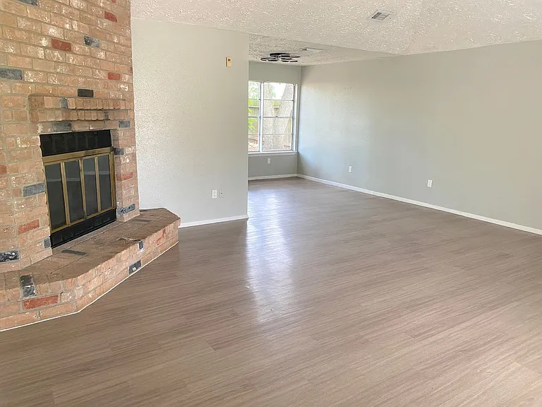 16222 Summer Dew Ln — Photo 6