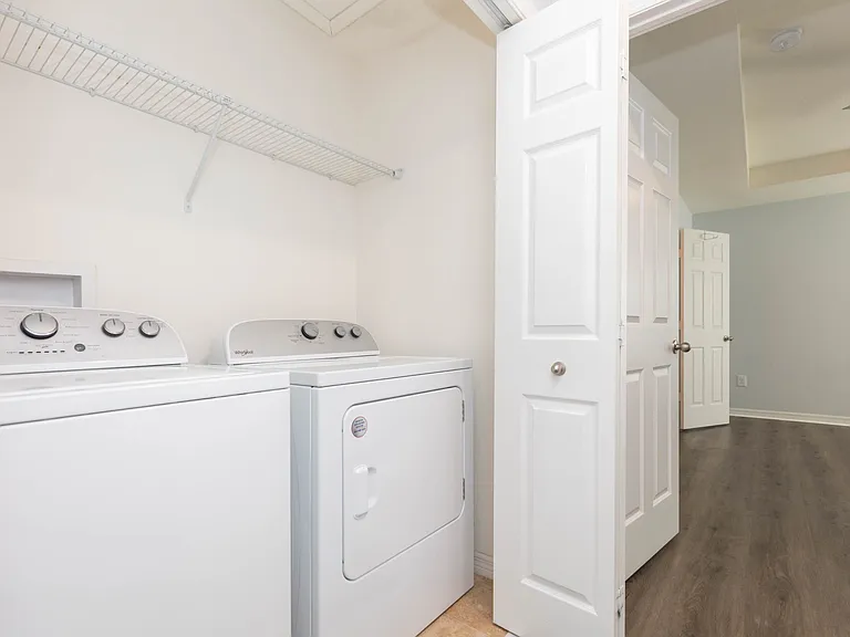 15948 Fishhawk View Dr — Photo 29