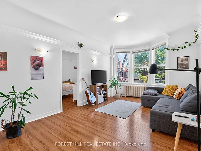 326 Palmerston Blvd #2 — Photo 3