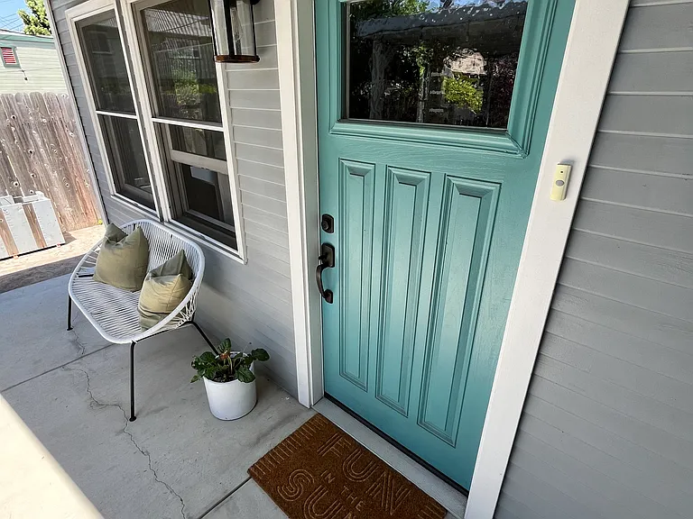 642 Euclid Ave — Photo 3