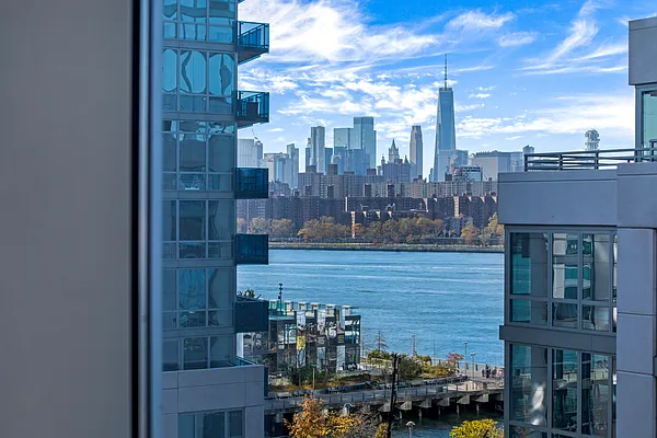 Sold by Compass | media 25