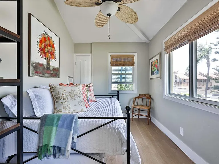 810 D Ave — Photo 17