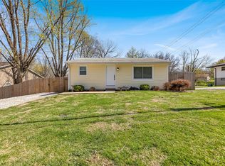 1822 Pine Tree St, Saint Peters, MO 63376