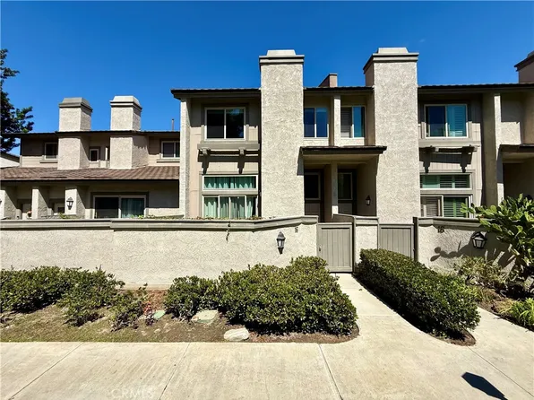 16 Moonlight, Irvine, CA 92603