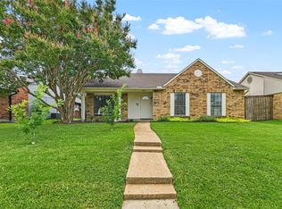 2809 Edinburg Ln, Flower Mound, TX 75028