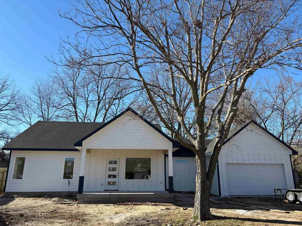 1205 S High St, El Dorado, KS 67042