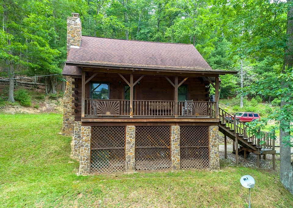 1st image of 376 Southview Ln