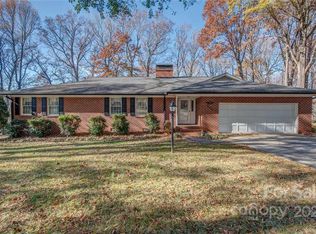 2404 Denise Dr, Gastonia, NC 28056