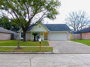 10050 Spotted Horse Dr, Houston, TX 77064
