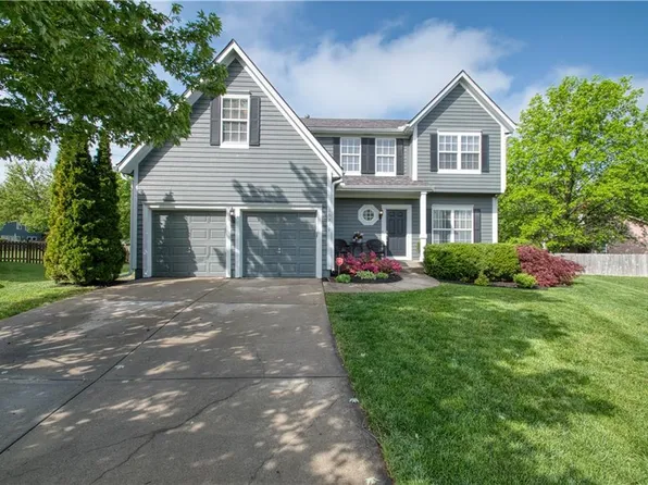 16330 S Chester St, Olathe, KS 66062