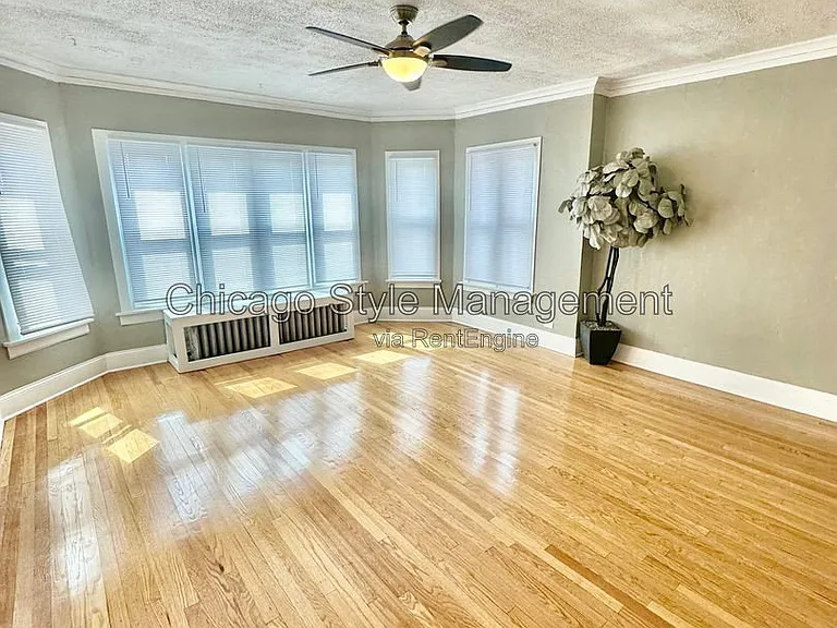 7721 S Hermitage Ave #3 — Photo 2