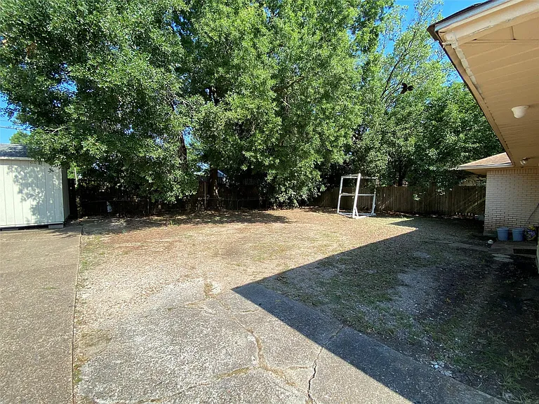 2125 Strawberry Rd — Photo 16