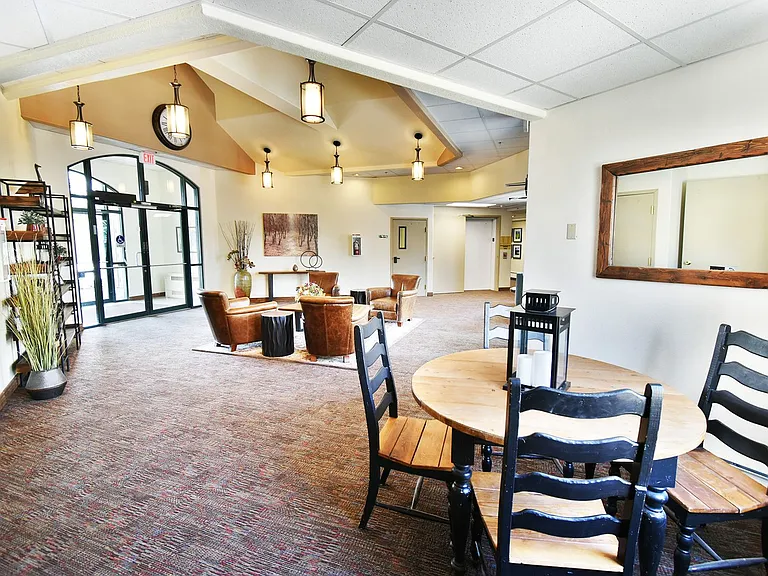 980 Lakepoint Dr #208 — Photo 23