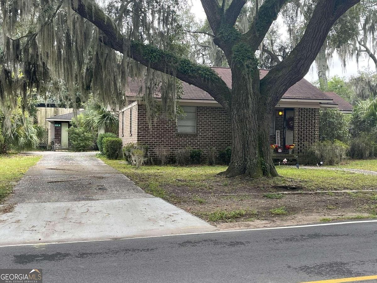 104 E Hendry St #A & B, Hinesville, GA 31313 | Zillow