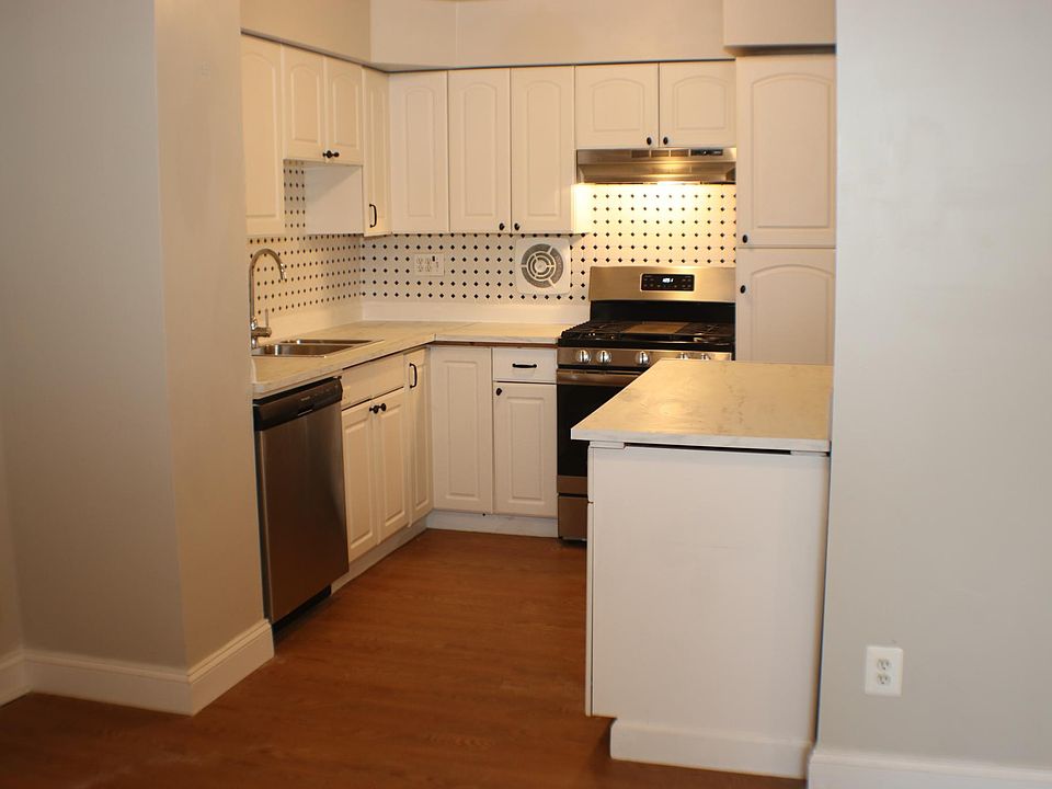1st image of 3978 Lankenau Ave #1