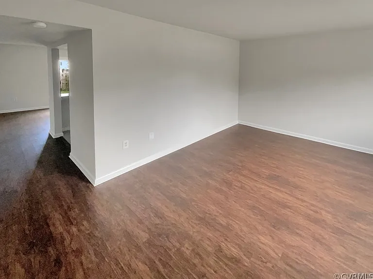 3238 Hunters Mill Ct — Photo 5