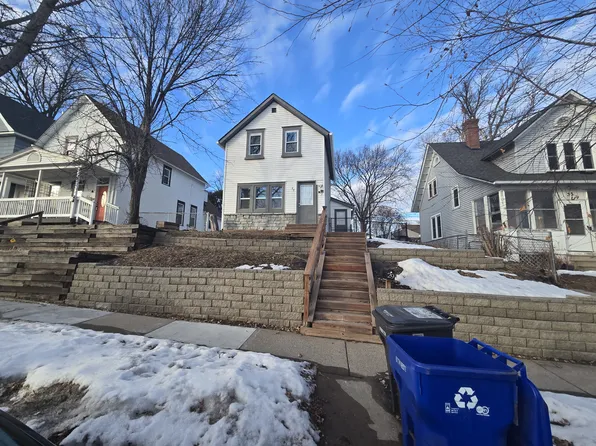 29 Magnolia Ave E, Saint Paul, MN 55117