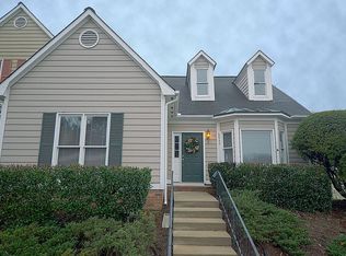 5945 Fitzwilliams Ln, Charlotte, NC 28270
