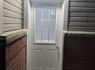 76 Samandria Ave #BASEMENT, Whitby, ON L1R 3G5