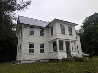 28 Winthrop Rd, Readfield, ME 04355