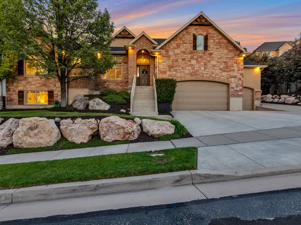 577 S Ridge Top Ln E, North Salt Lake, UT 84054