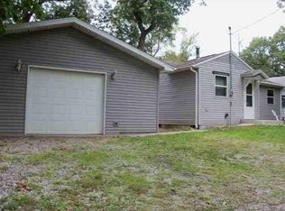 19 Ems R4h Ln, Pierceton, IN 46562