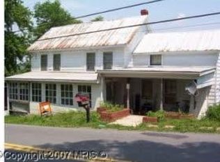 6365 Pious Ridge Rd, Berkeley Springs, WV 25411