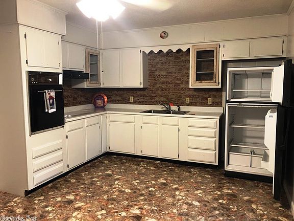 2nd image of 1506 N Shore Dr