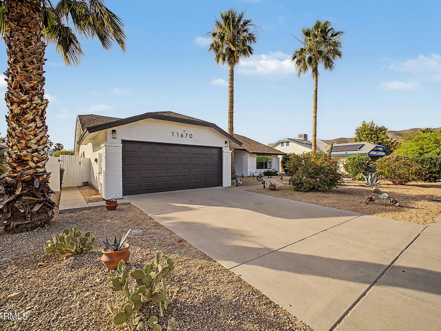 4 bed, 1972 sqft, $5,500 — Photo 2